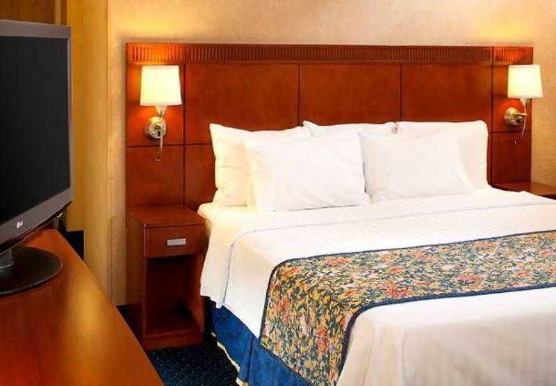 Courtyard Cincinnati Blue Ash Bilik gambar